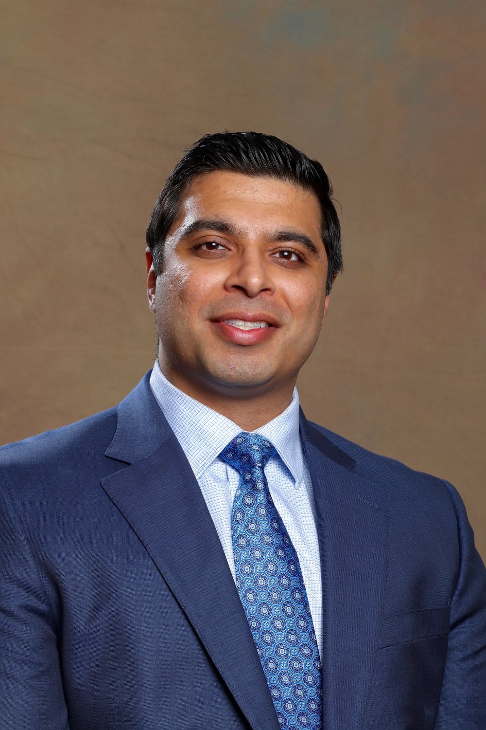 Dr. Roshan T. Melvani, MD, FAAOS